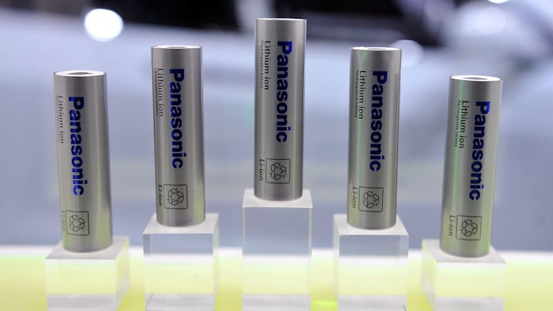 Panasonic планирует увеличить плотность энергии батареи на 20% к 2030 году